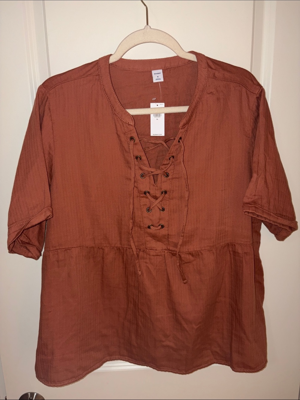 Old Navy Lace-Up Short Sleeve Tunic in Rust Brown